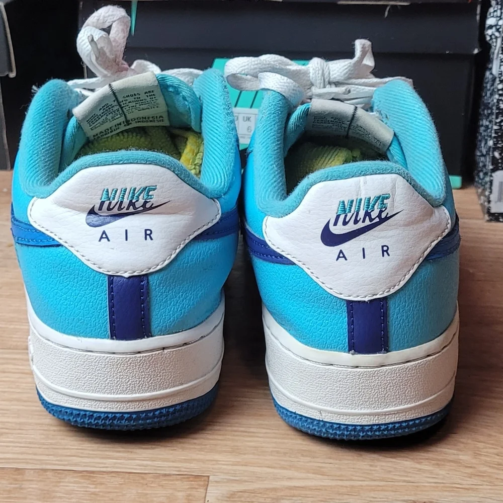 Air Force 1 Lv8  Blue and White Sneakers Size 6.5y